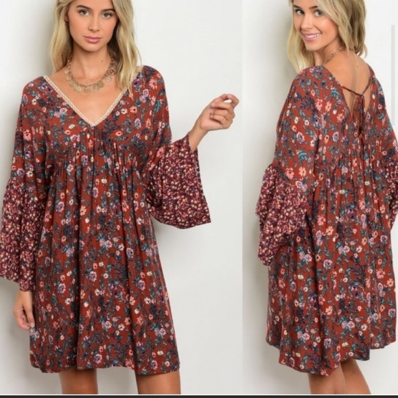 Dresses & Skirts - FINAL PRICE DROP! ONE SMALL LEFT! Floral dress
